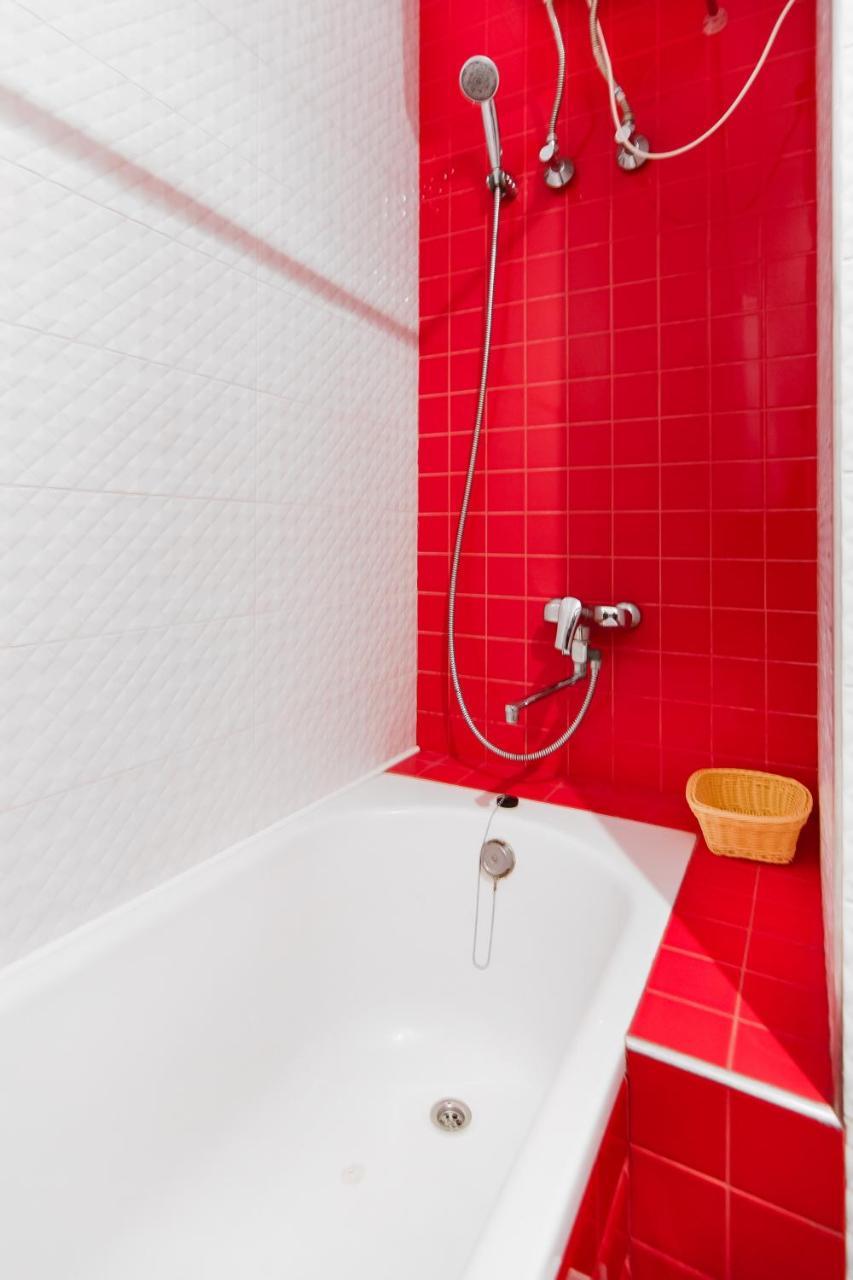 Modern Apartment In The City Center In A New Building Odessa Ngoại thất bức ảnh