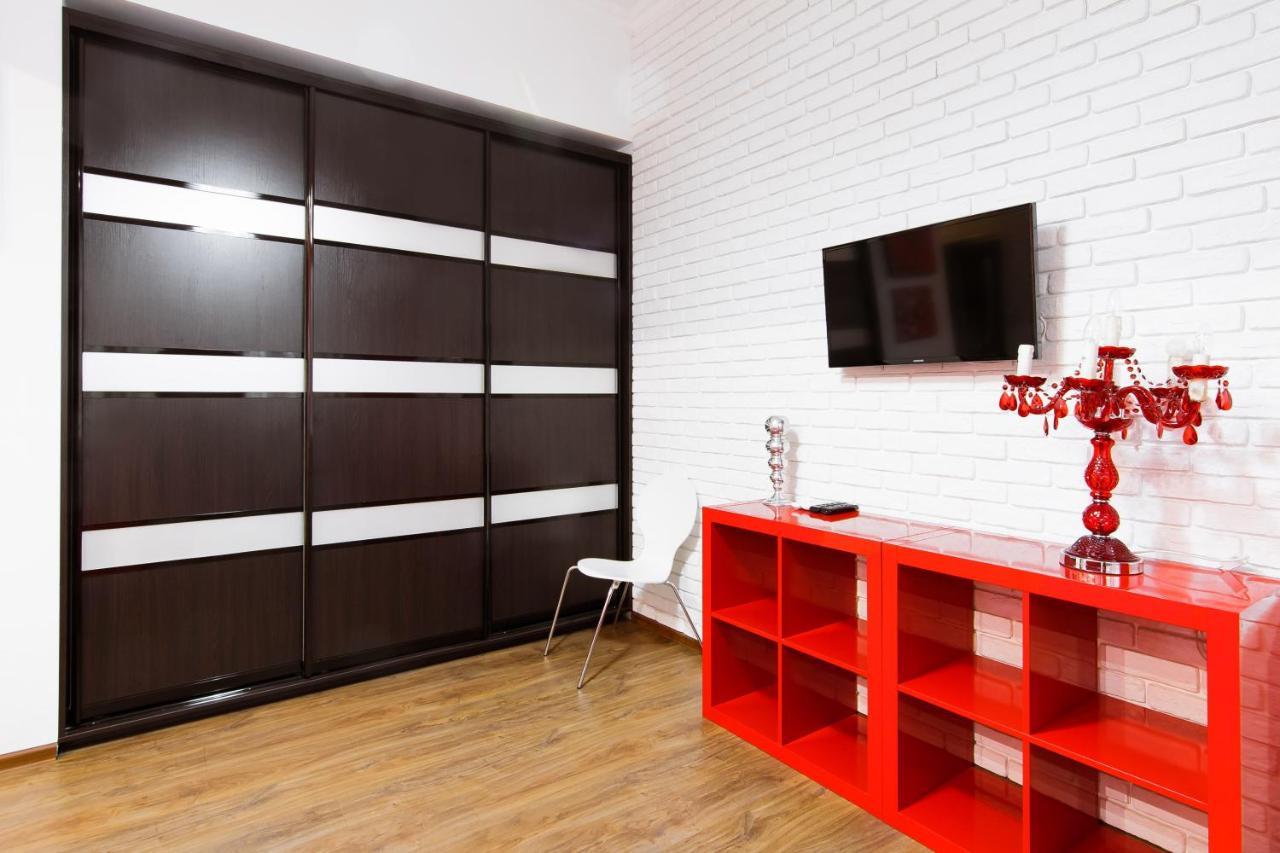 Modern Apartment In The City Center In A New Building Odessa Ngoại thất bức ảnh