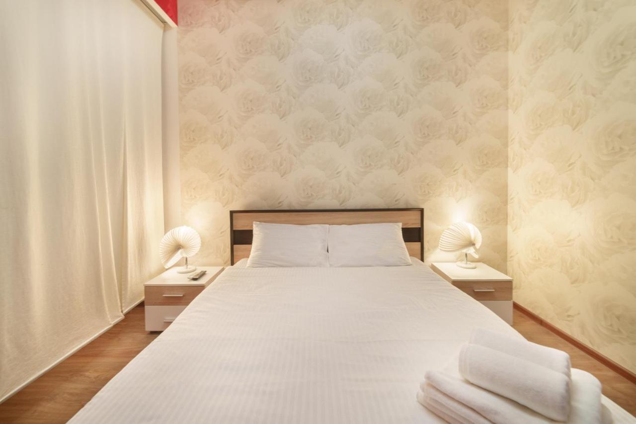 Modern Apartment In The City Center In A New Building Odessa Ngoại thất bức ảnh